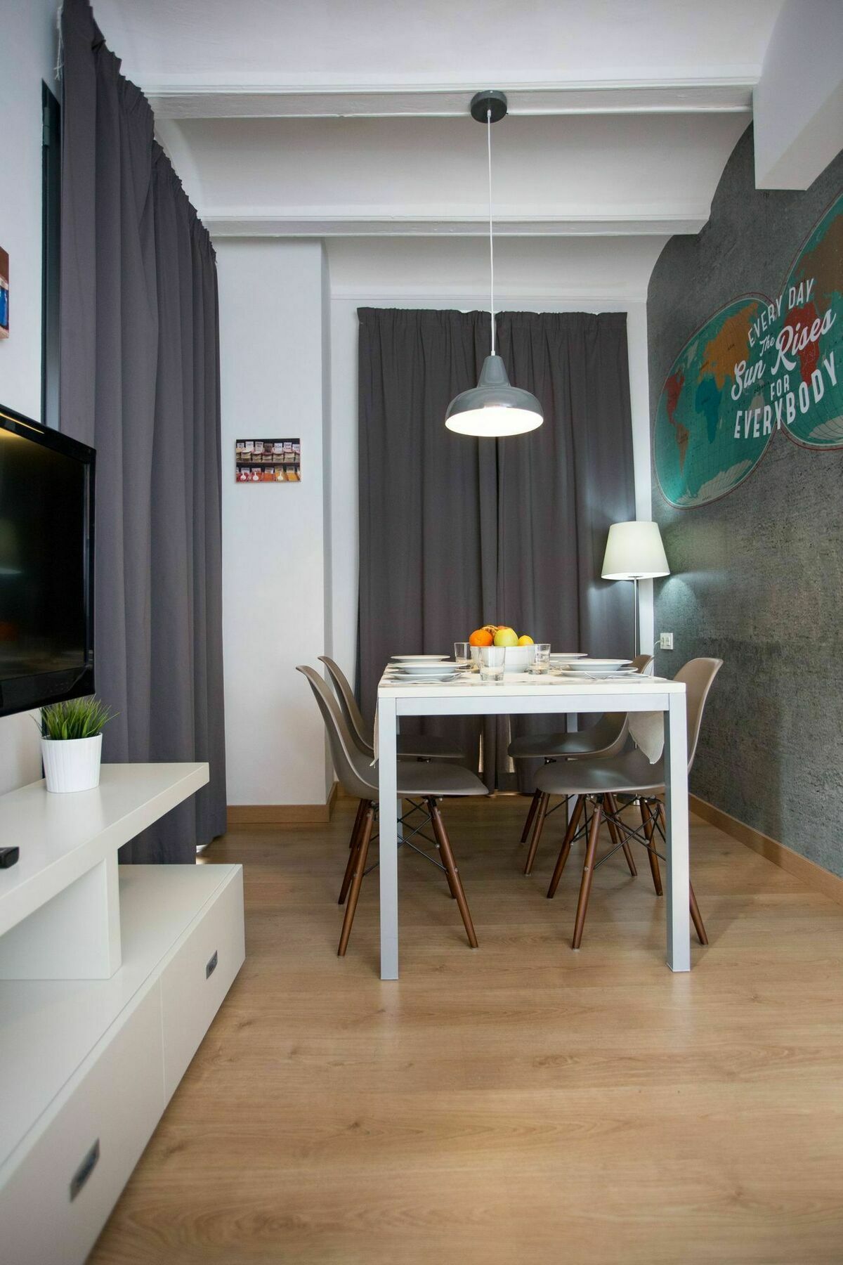 Anderson City Flats บาเลนเซีย ภายนอก รูปภาพ